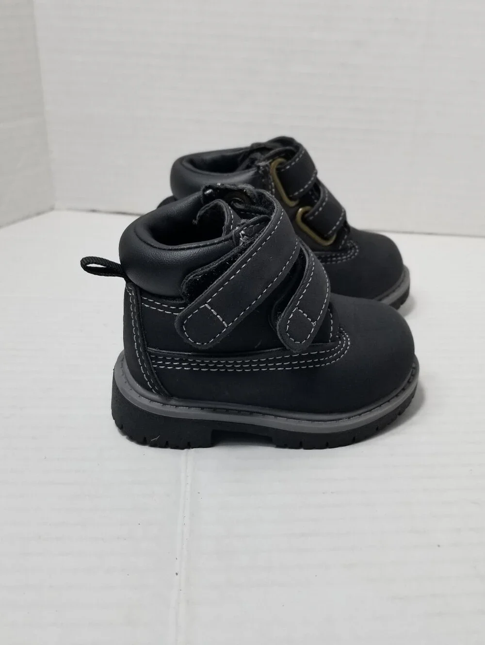 WONDER NATION BABY BLACK BOOTS SIZE 2